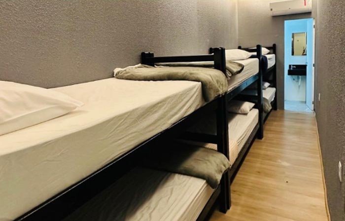 quarto de dormitório compartilhado